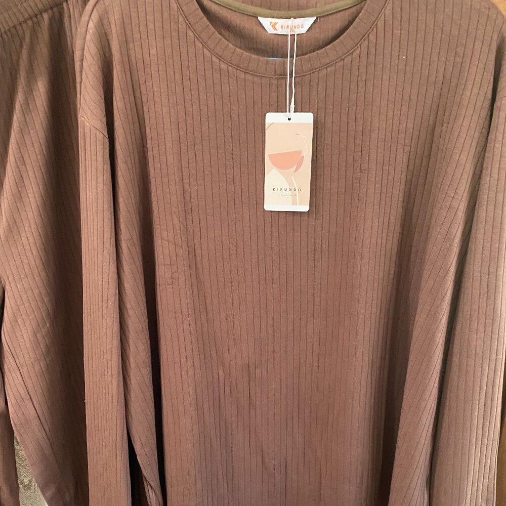 2 PC BEAUTIFUL EXTREMELY SOFT LIGHT BROWN NWT LEISURE SET SIZE 2X WIDE LEG